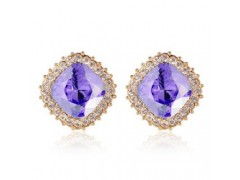 璀璨風(fēng)尚，批發(fā)直銷 揭秘淘寶熱銷方形奧地利水晶耳釘?shù)拿腊l(fā)飾品商機(jī)